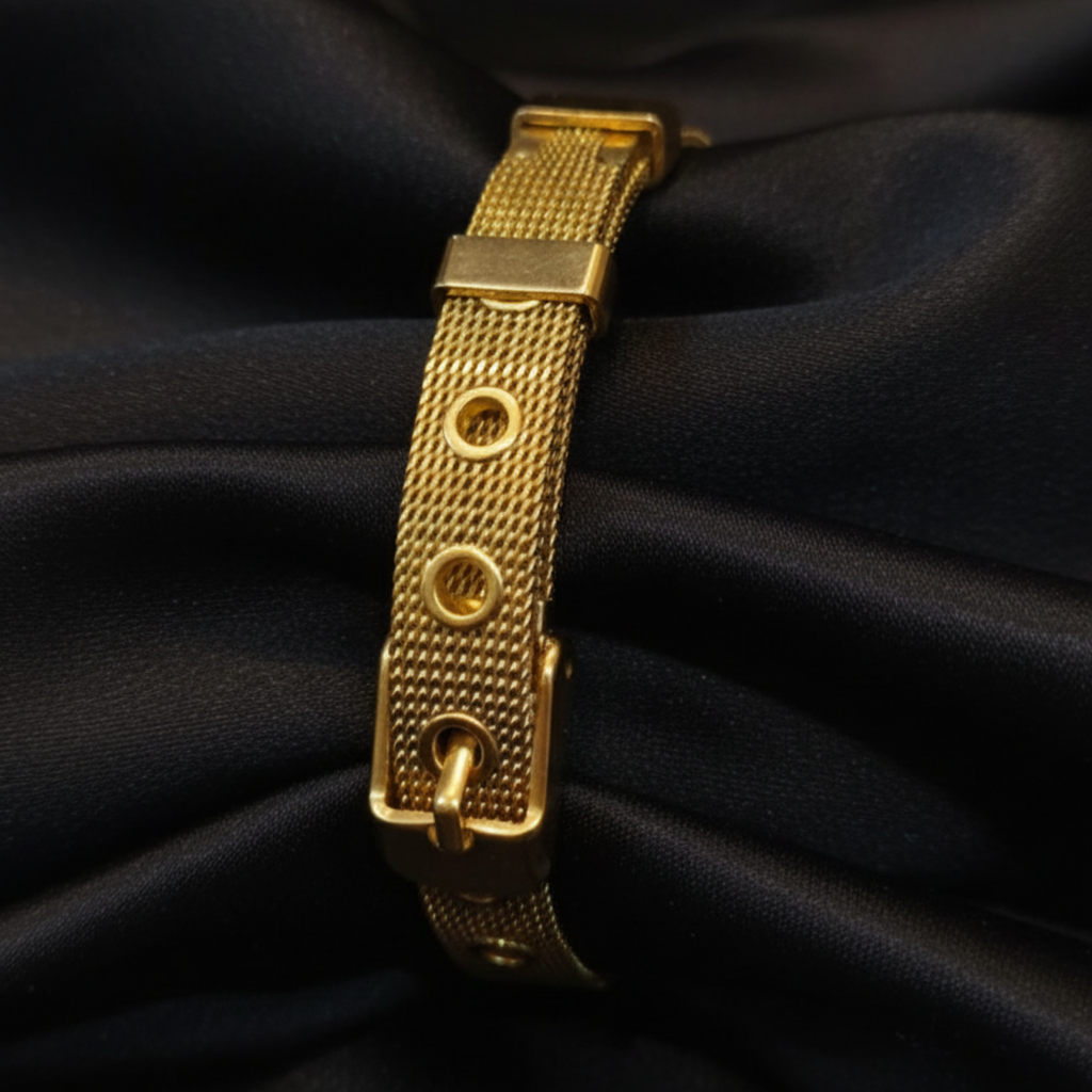 Queen's Mesh Adjustable Bracelet