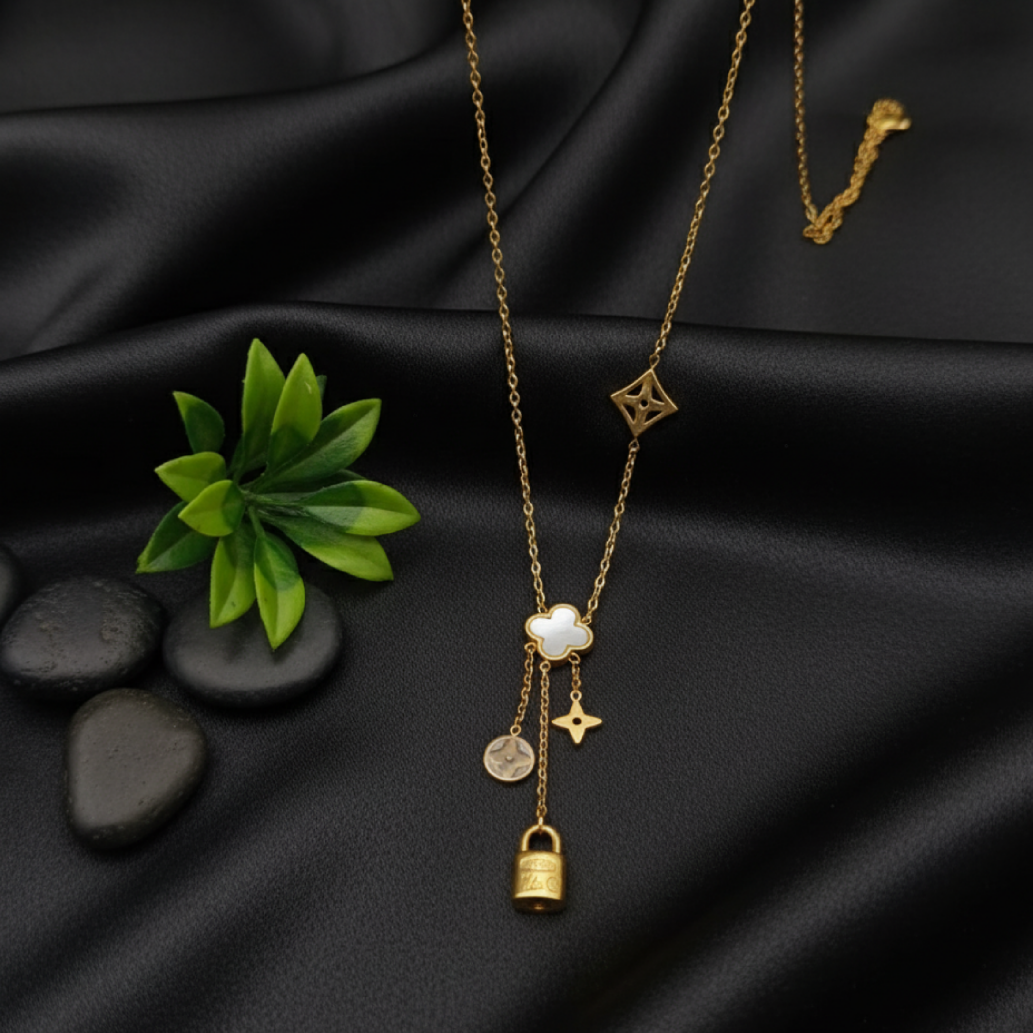 Iconic Charm Lariat